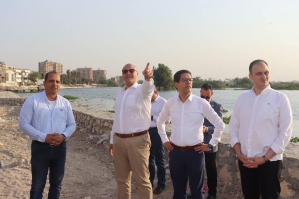 محافظ القليوبية ورئيس جامعة بنها يتفقدان ممشى أهل مصر المرحلة (د) لبحث التعاون بإنشاء جدارية لتاريخ وأعلام القليوبية 1 9deda574 5dc1 47bd 8f81 b239e20fa55f