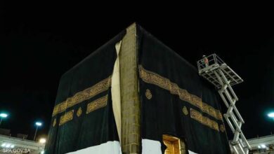 تغيير كسوه الكعبه