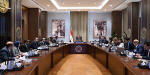 خطة حكومية بمتابعة رئاسية في الاستثمار بالقطاع الصحي