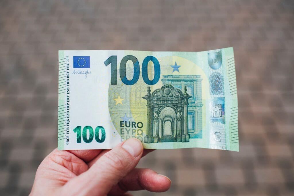 لحظيا.. سعر اليورو اليوم الثلاثاء 5 أغسطس 2025 مقابل الجنيه المصري.. اليورو يواصل التحرك 2 سعر اليورو اليوم